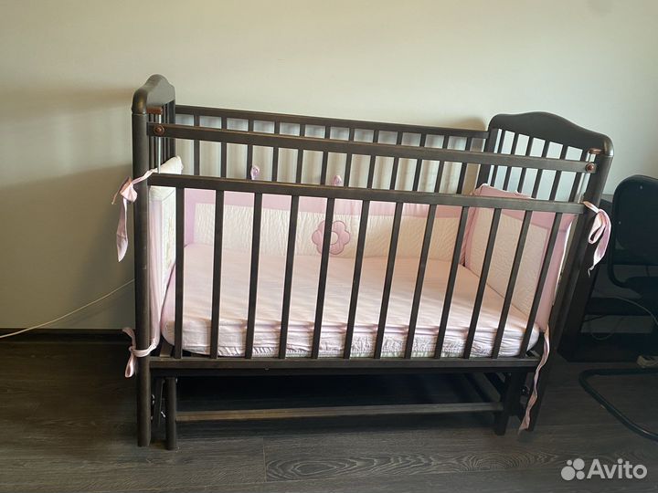 Бортики в детскую кроватку