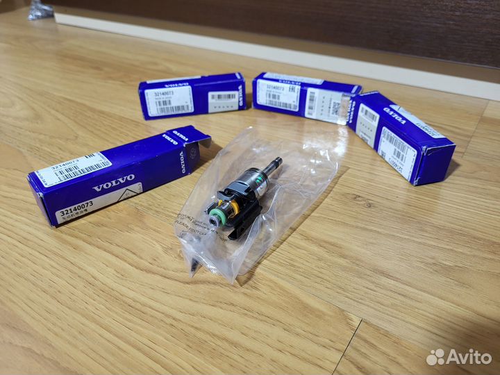 32140073 Форсунка бензиновая 2.0T B420T volvo