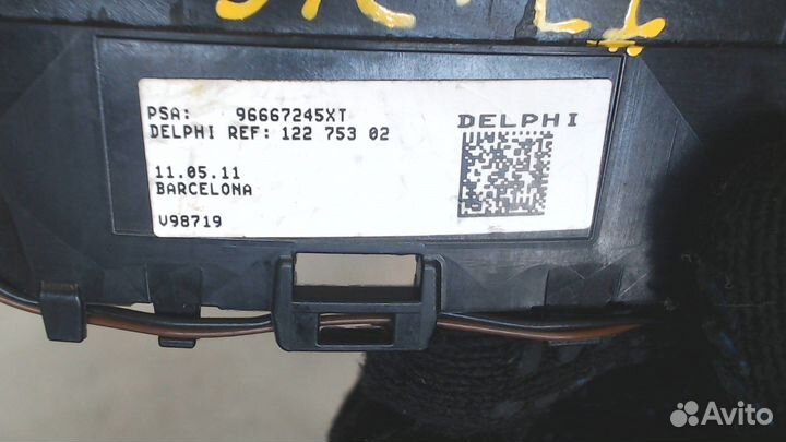 Подрулевые лепестки Peugeot 3008, 2011