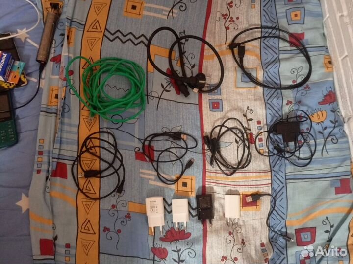 Зарядки, кабели, адаптеры