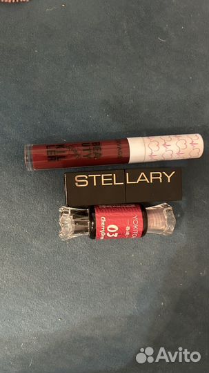 Красная помада