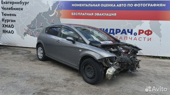 Порог со стойкой правый seat Leon (1P) 1P0809836