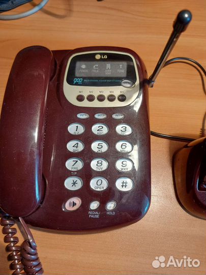 Стационарный телефон с дополнительной трубкой