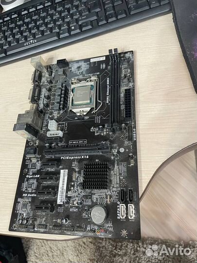 Материнская плата с процессором