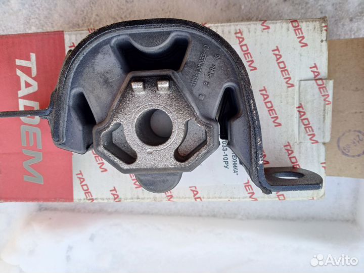 Опора двигателя Лада Калина