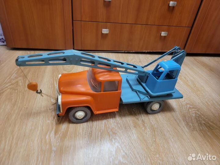 Игрушка Кран -зил 130 производство СССР
