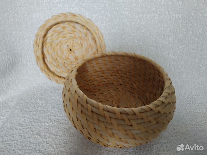 Корзиночка плетеная