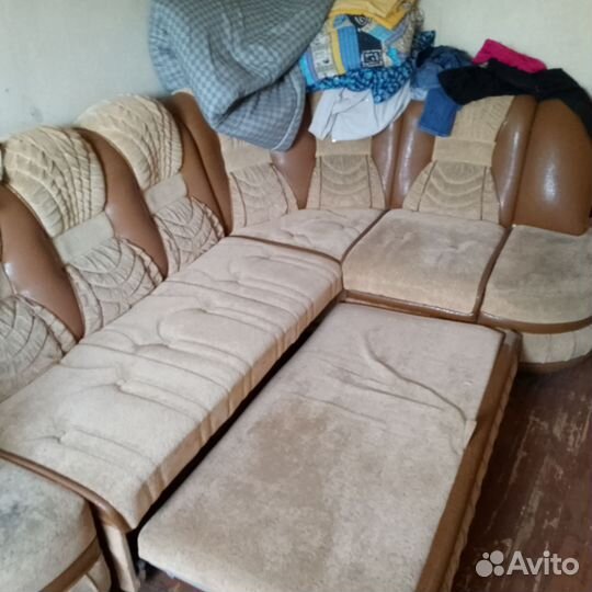 Большой угловой диван бу