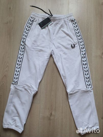 Трико Fred Perry белые