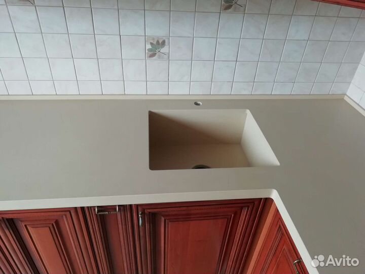 Столешница из искусственного камня
