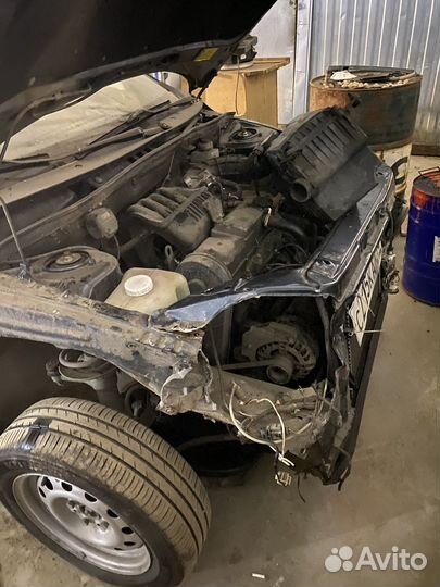 LADA Granta 1.6 МТ, 2013, битый, 180 000 км