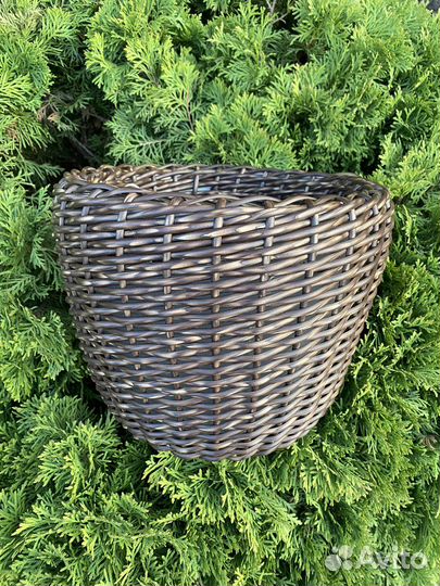 Кашпо из ротанга