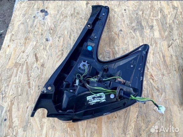 Фонарь в крыло задний левый Nissan Juke