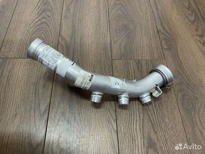 Патрубок интеркулера Mercedes GLS GLE A6420908937