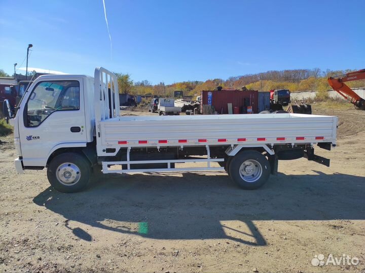 Isuzu Elf, 2024