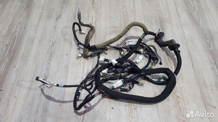 Проводка крышки багажника коса Nissan X-trail T31