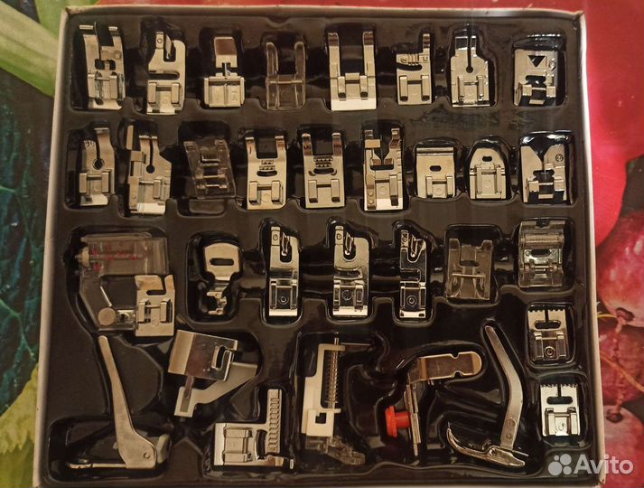 Набор лапок для бытовой швейной машины