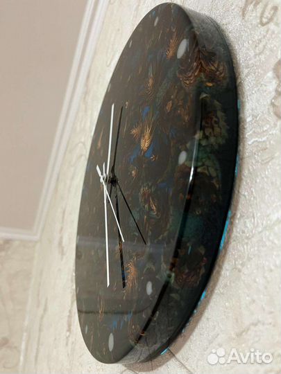 Часы ручной работы