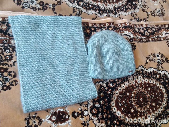 Шапка и шарф женский