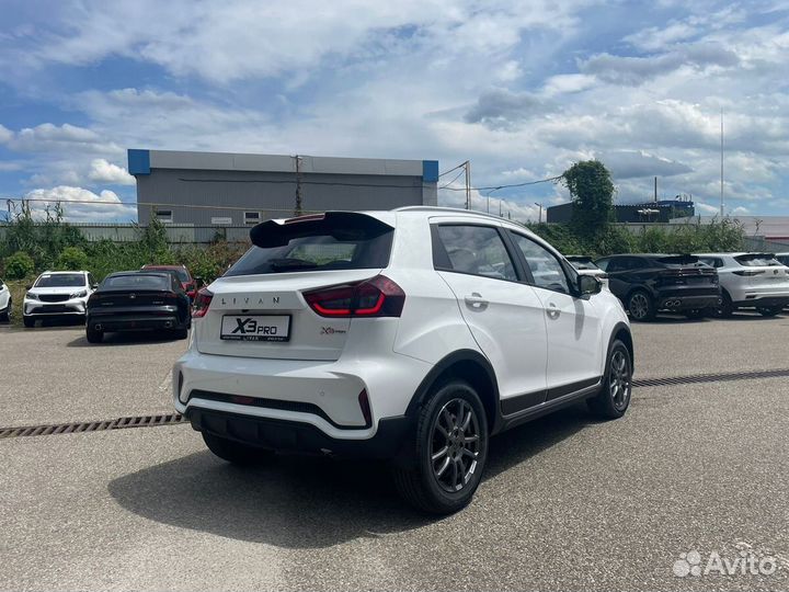 Livan X3 pro 1.5 CVT, 2023