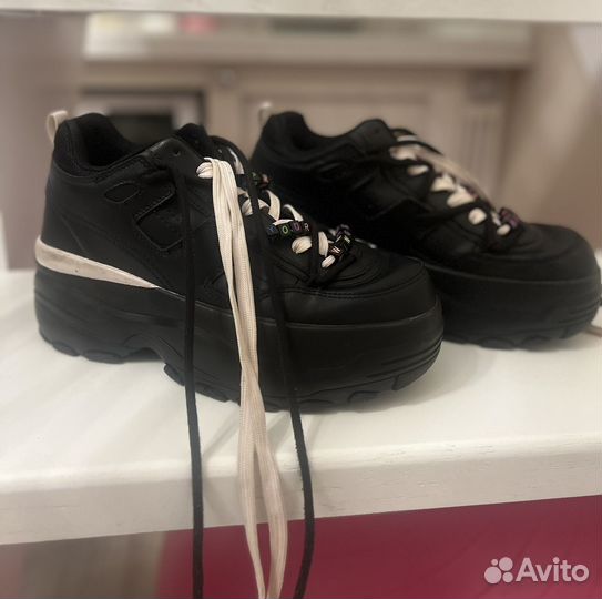 Кроссовки женские bershka