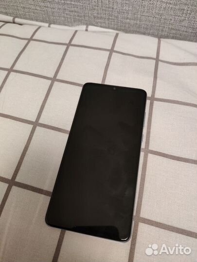 HUAWEI P30, 8/64 ГБ