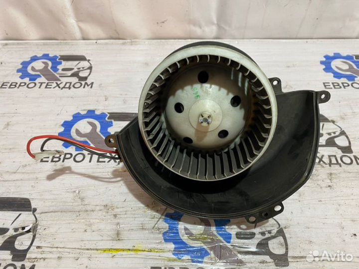 Моторчик отопителя Opel Astra Gtc H L08 Z19DTH / J