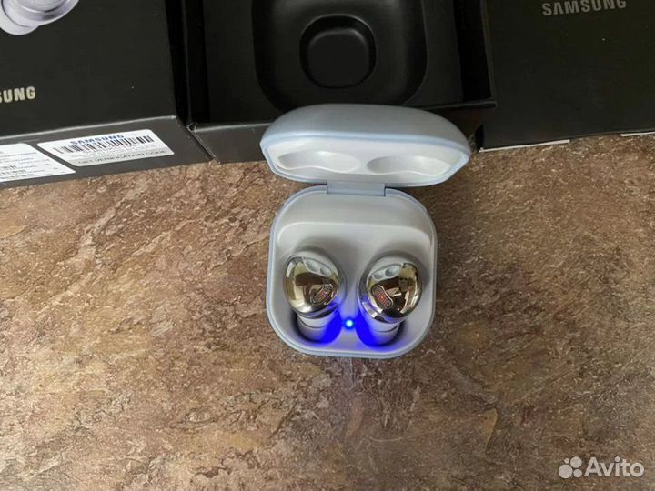 Беспроводные наушники Samsung galaxy bads pro