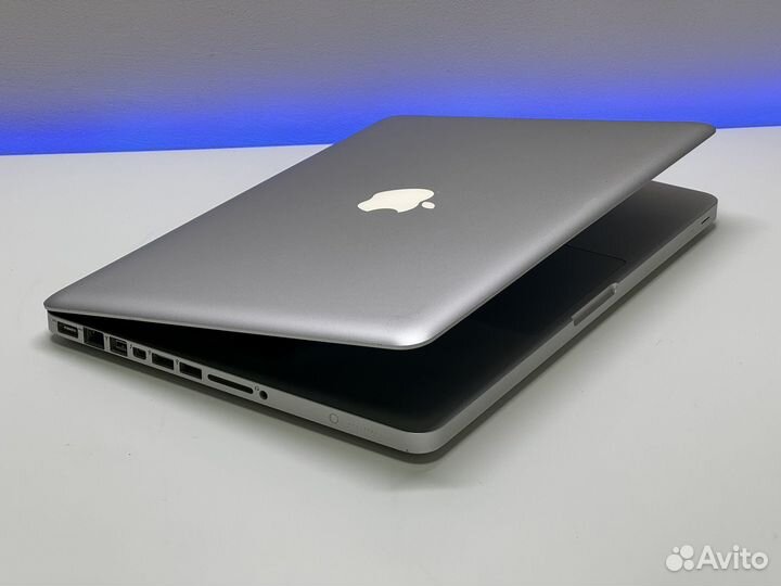 MacBook Pro 13 i5 2.5 / 500gb