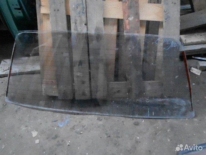 Стекло заднее LADA 21099 1996- 1996