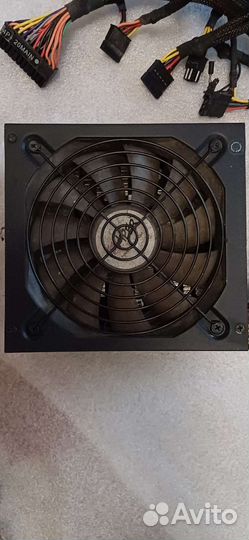 Hiper type M650 700W