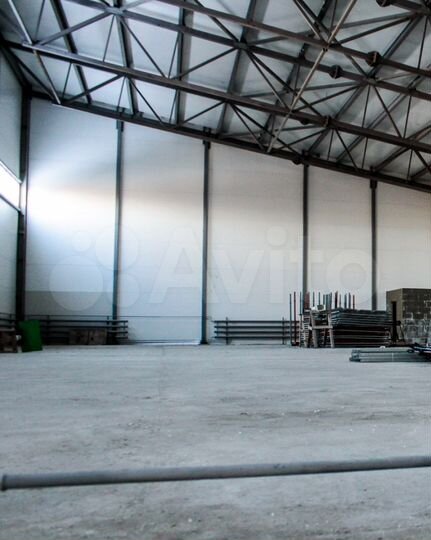 Склад, 2100 м²