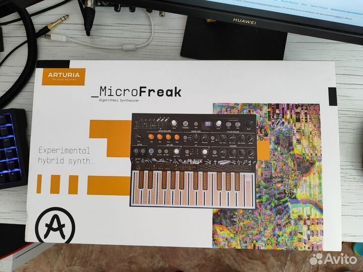 Синтезатор Arturia MicroFreak