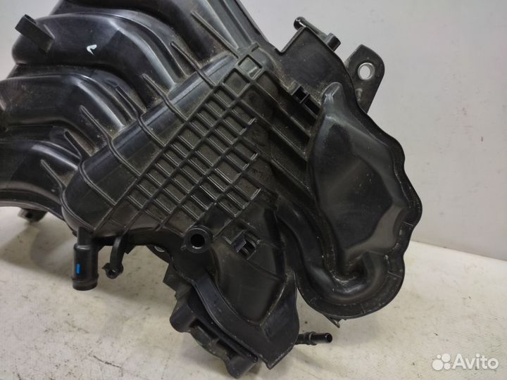 Коллектор впускной Renault Duster 2010