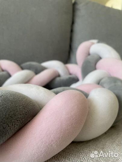 Бортик косичка в кроватку