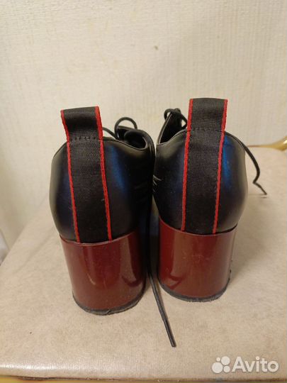 Туфли и босоножки