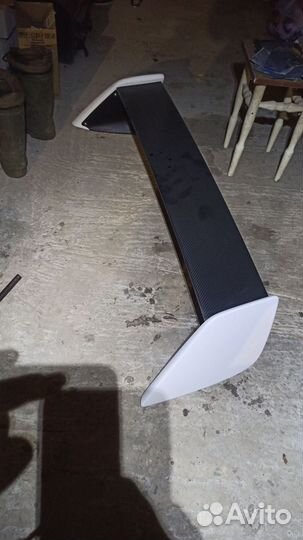 Спойлер на lancer 9