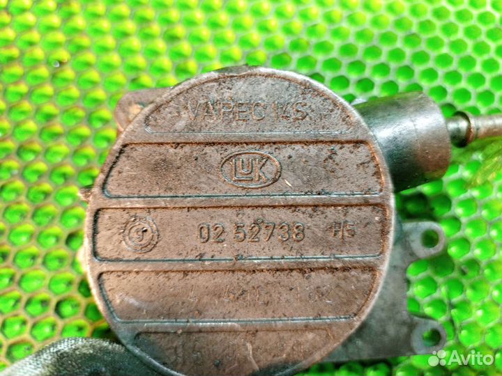 Вакуумный насос Opel Zafira