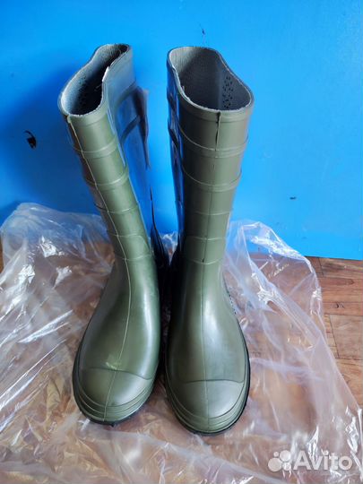 Сапоги резиновые мужские 42р новые