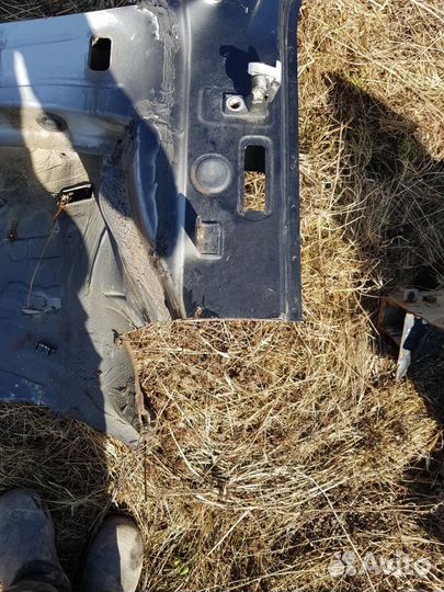 Четверть передняя левая Volkswagen Polo Sedan