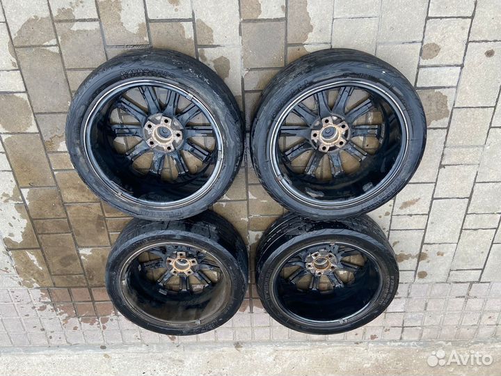 Pirelli P Zero Nero 215/45 R17