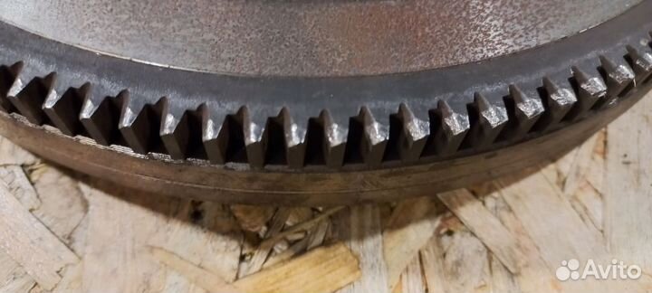 Маховик Nissan Juke 1 1.6 HR16 MT 2012