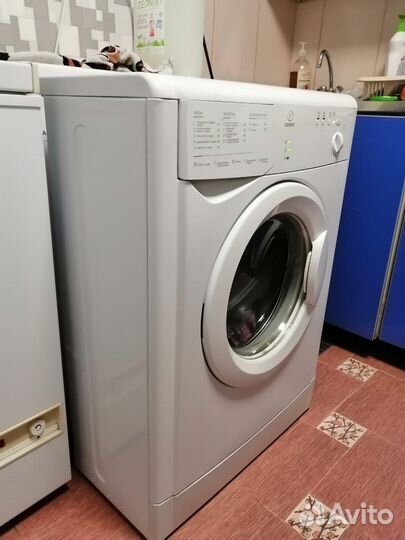 Стиральная машина indesit узкая