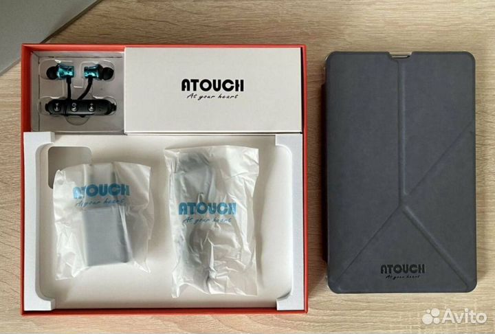 Планшет для учебы,работы Atouch M-3 8/256 гб