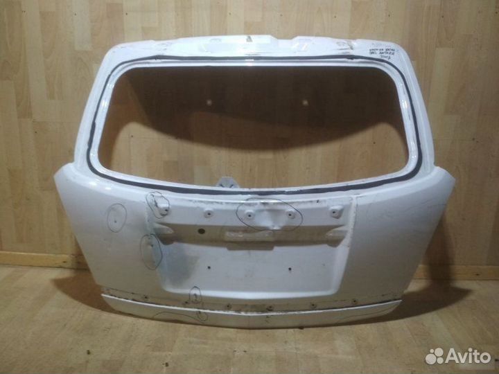Крышка багажника Opel