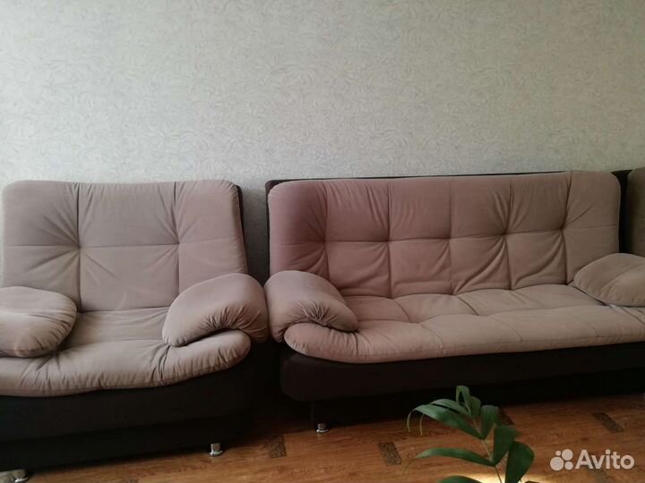 Диван, 1 кресло, оттоманка