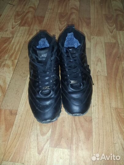 Мужские зимние кроссовки 43 размер бу