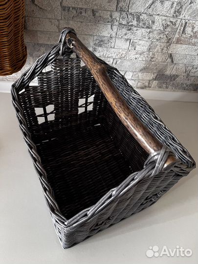 Плетеная корзина домик