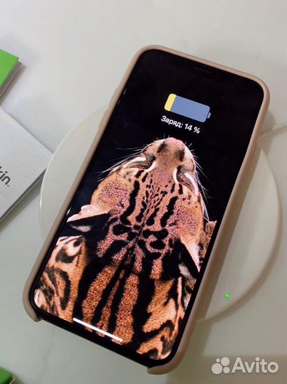 Беспроводное зарядное устройство Belkin