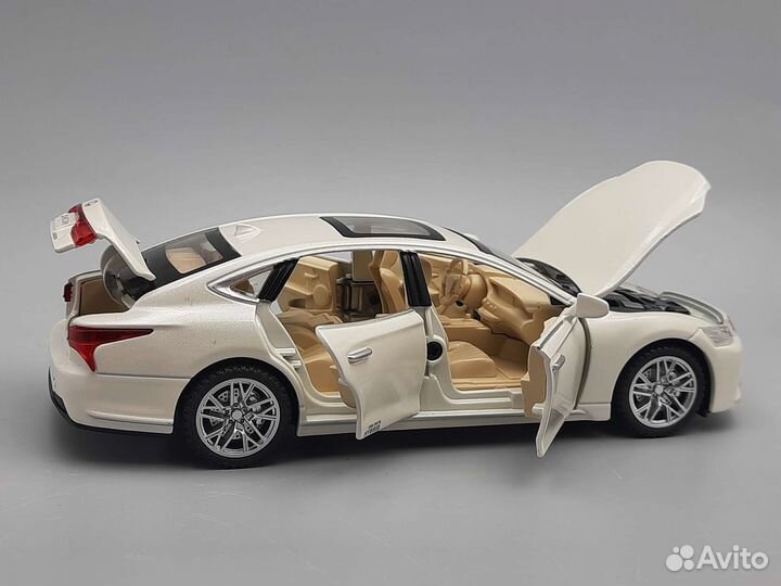 Коллекционные модели, металл машинка Lexus LS 500h